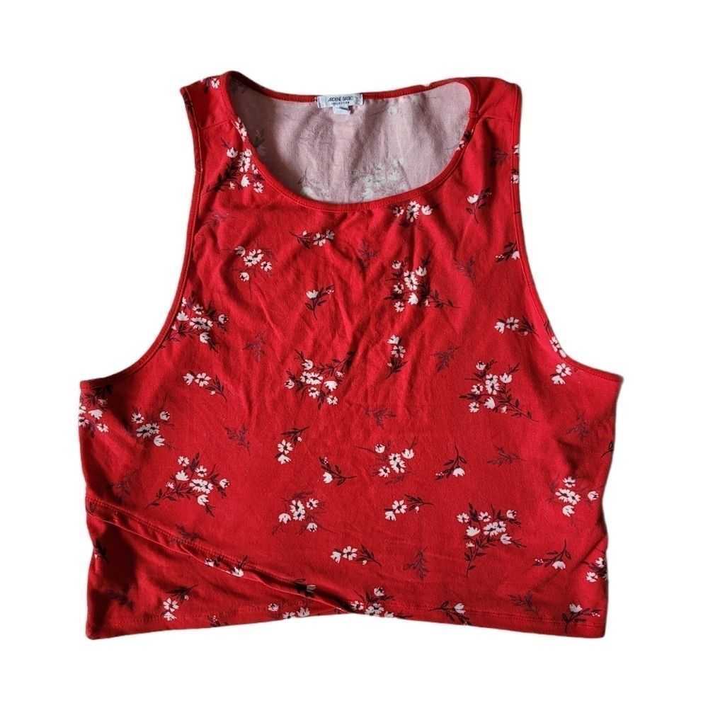 Red and White Floral Sleeveless Crop Top Plus